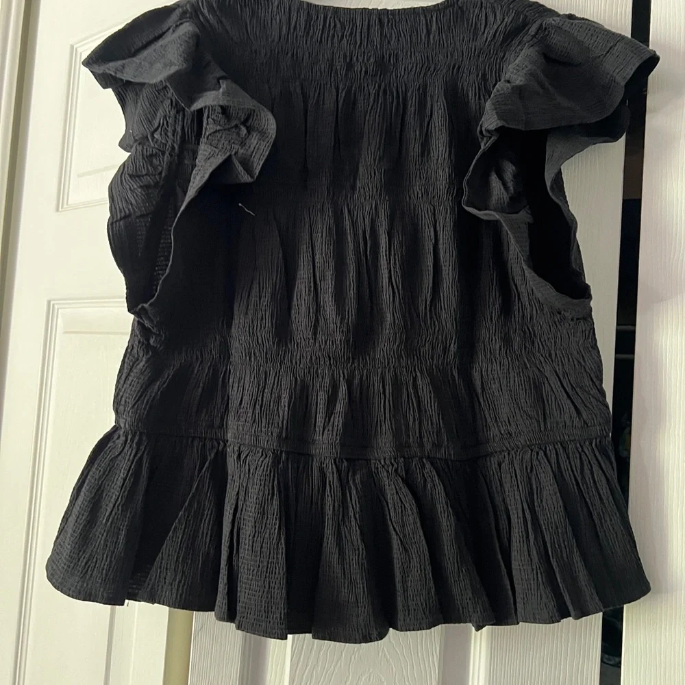 Chic Black Tie-Front Blouse - Picture 9 of 12